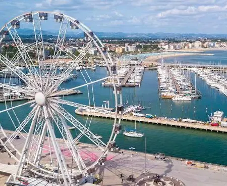 Rimini Holiday Apartment 아파트 *
