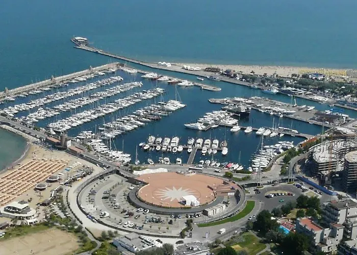 Апартаменты Rimini Holiday Apartment